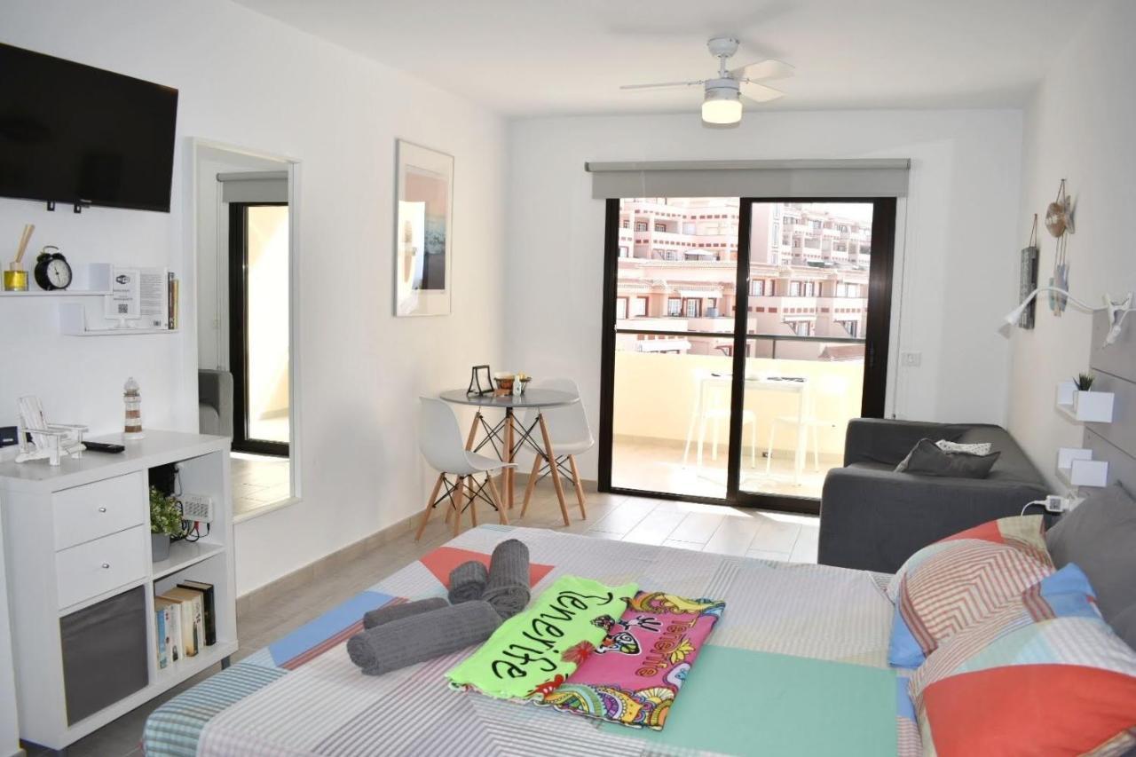 Castle Margherita'S Apartments ลอส กริสเตียนอส ภายนอก รูปภาพ