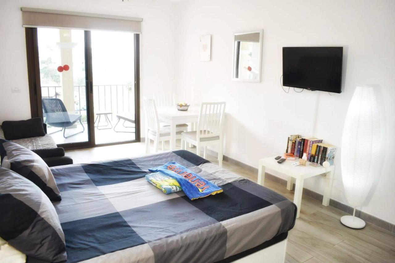 Castle Margherita'S Apartments ลอส กริสเตียนอส ภายนอก รูปภาพ